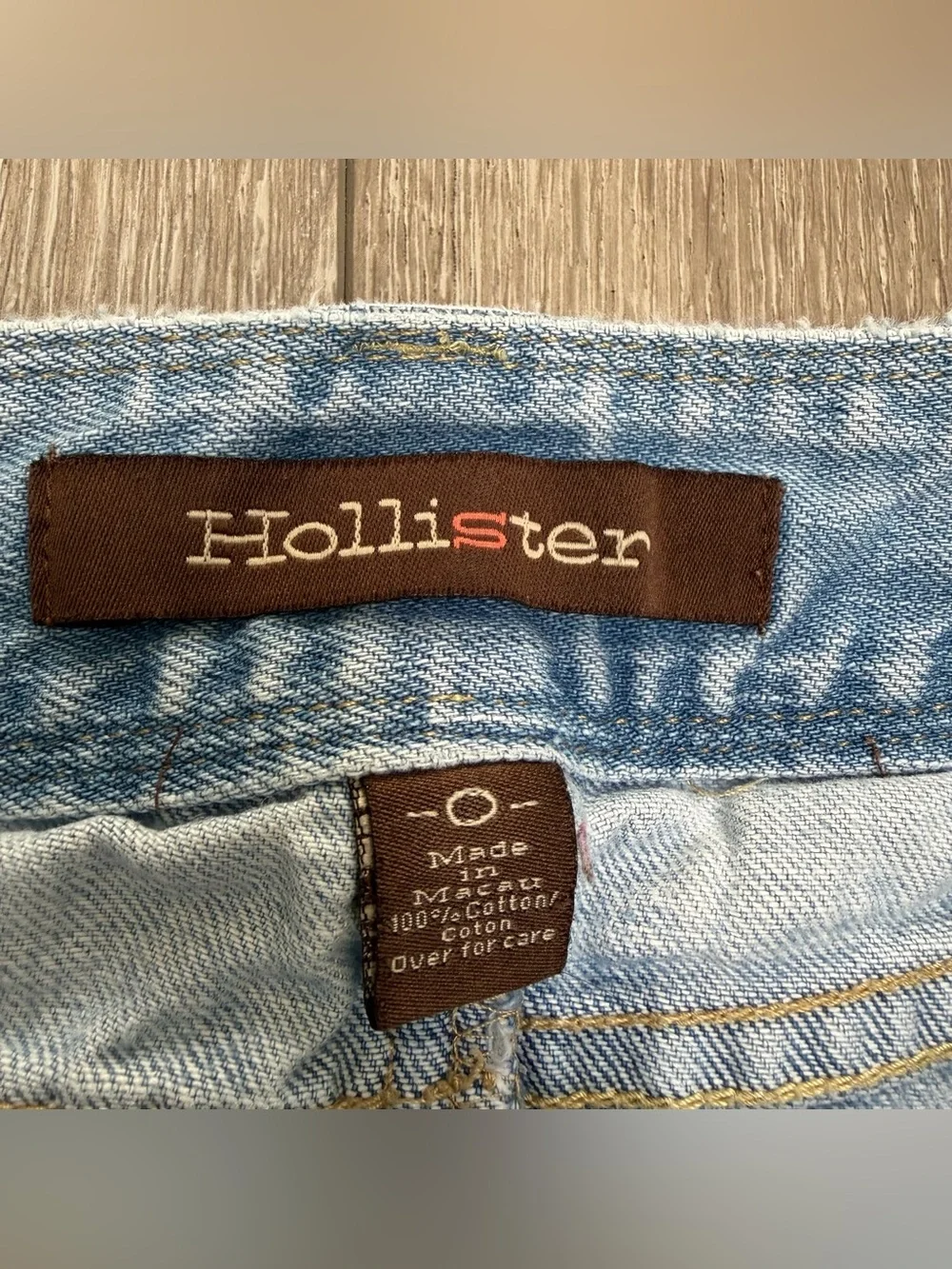 HOLLISTER Y2K VINTAGE LOW RISE DISTRESSED DENIM MICRO MINI SKIRT 0 FRAYED HEM